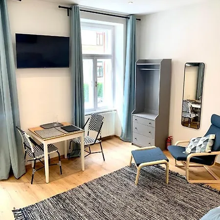 Vintage Chic - By Nahuen Graz